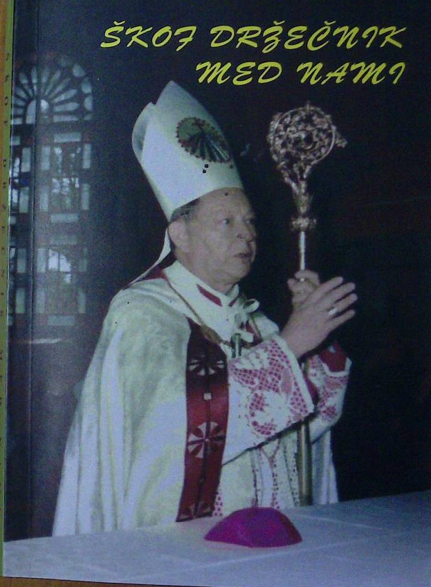 Škof Držečnik med nami