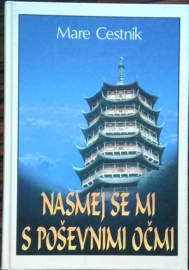 Nasmej se mi s poševnimi očmi