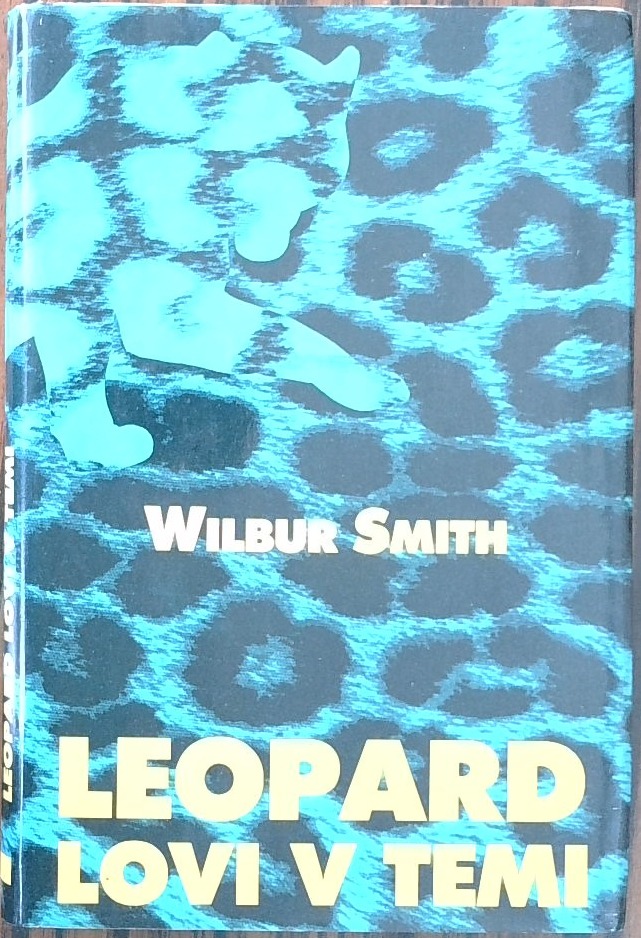 Leopard lovi v temi 1