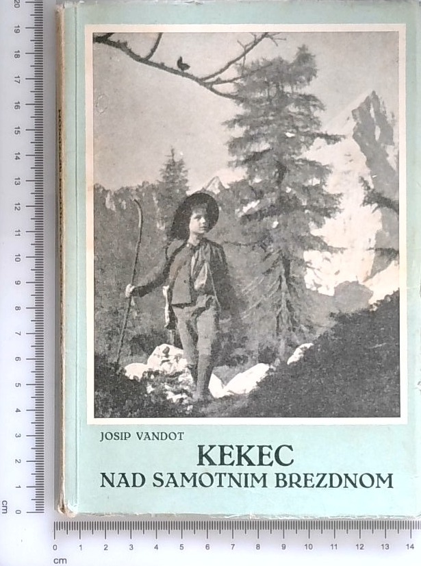 Kekec nad samotnim breznom