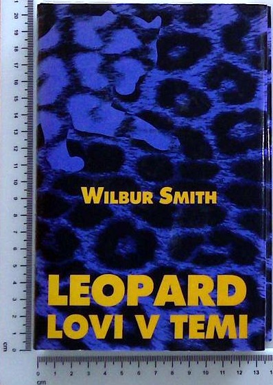 Leopard lovi v temi 2