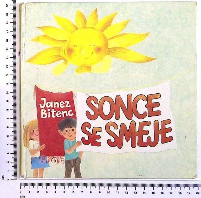 Sonce se smeje
